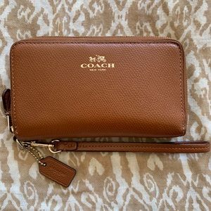 Coach zip wristlet wallet